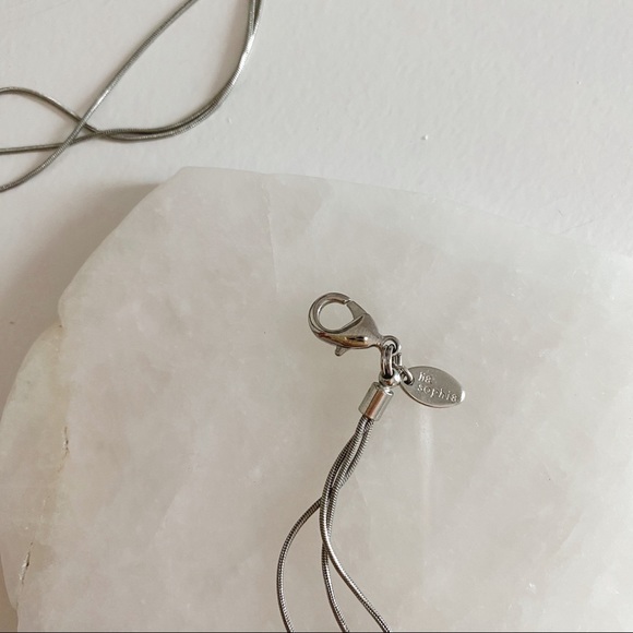 18 inch triple chain necklace - Picture 2 of 4